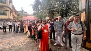Bengal Election 2026 Phase 1 Voting LIVE: बंगाल में 152 सीटों पर वोटिंग जारी, ममता, सुवेंदु समेत इन दिग्गजों की अग्निपरीक्षा