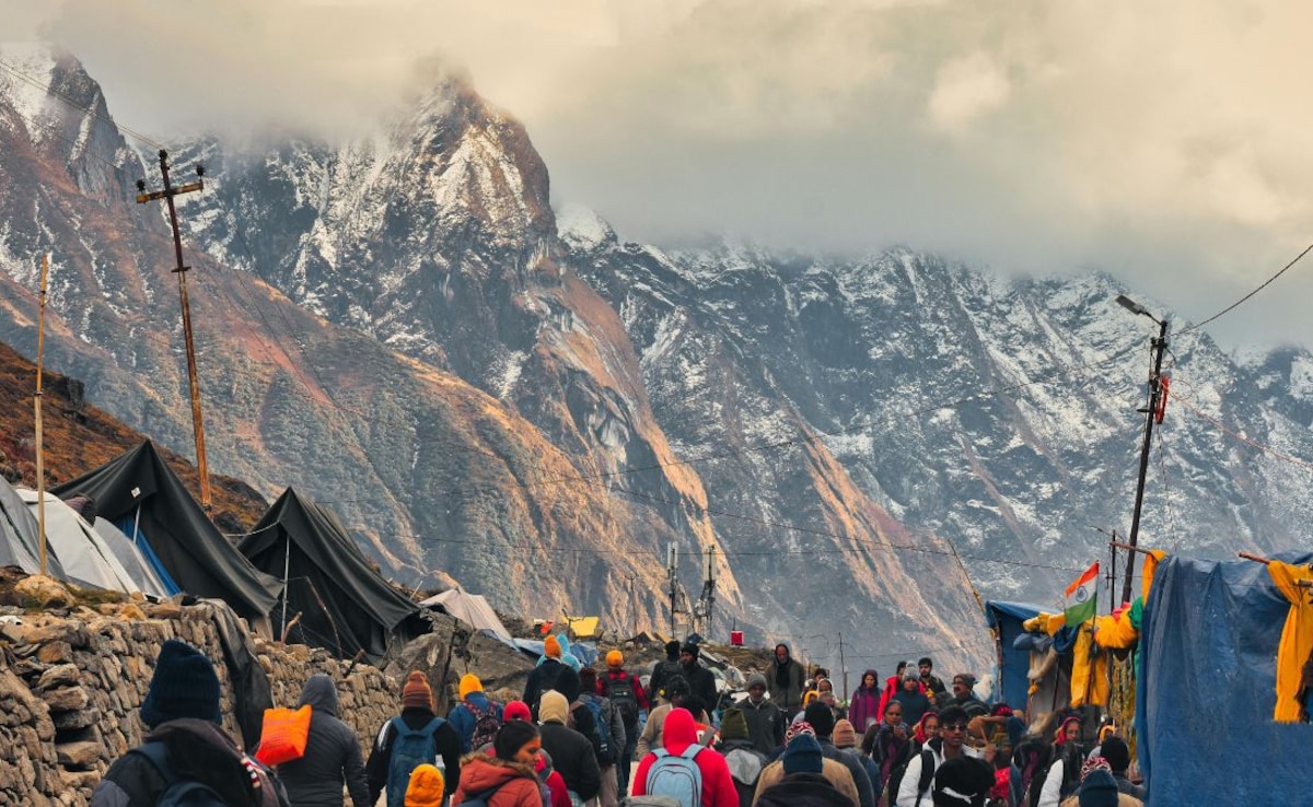 Key updates for pilgrims planning the sacred journey to the Amarnath Cave.