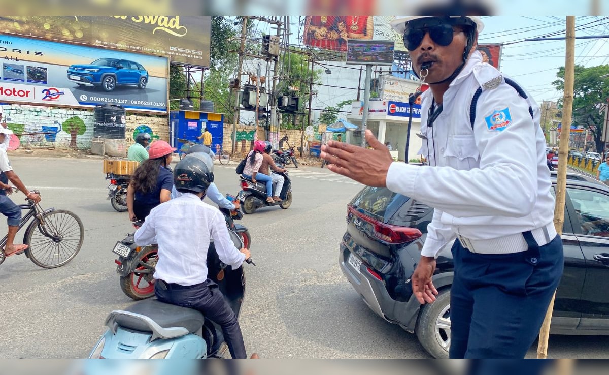 नए अंदाज और अनोखे स्टेप्स से लोगों का ध्यान रहे हैं खींच नए अंदाज और अनोखे स्टेप्स से लोगों का ध्यान रहे हैं खींच