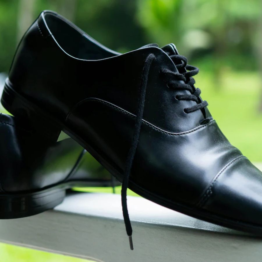 Shop Best Of Leather Shoes With Glossy Finish For Parties Under ₹4,000