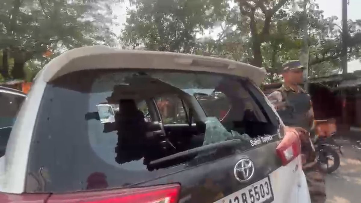 West Bengal Elections 1st Phase Voting LIVE Updates | BJP MLA Agnimitra Paul's Car Attacked