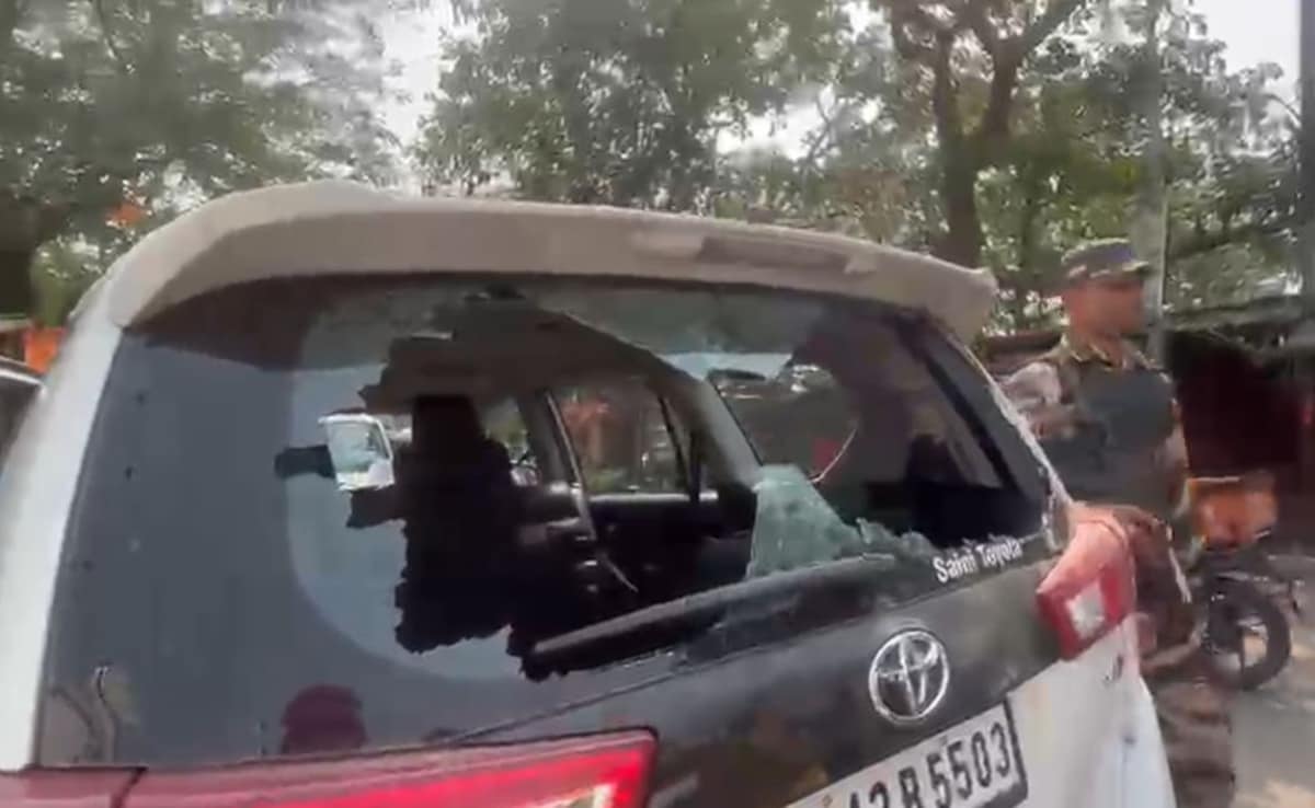 West Bengal Elections 1st Phase Voting LIVE Updates | BJP MLA Agnimitra Paul's Car Attacked