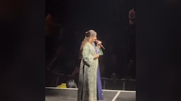 Watch: Shreya Ghoshal Pays Tribute To Asha Bhosle At Sold Out O2 Concert
