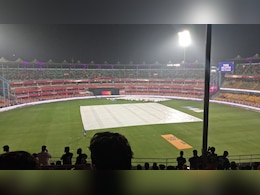 RR vs RCB Guwahati Weather IPL 2026: गुवाहाटी में रूकी बारिश तो हुआ खेल