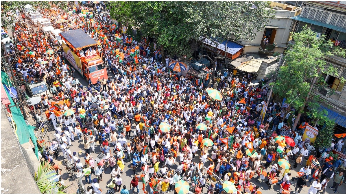 भवानीपुर की सड़कों पर सुवेंदु अधिकारी के समर्थन में उमड़ा भारी जनसैलाब.