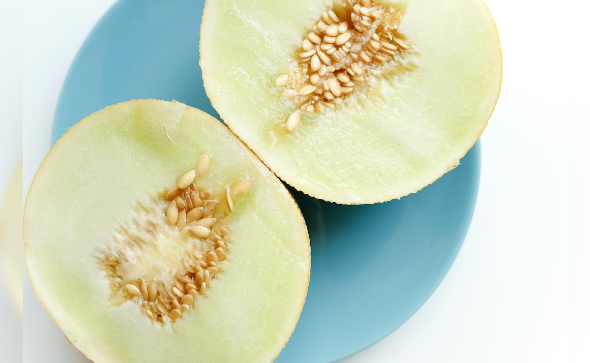 खरबूजे के बीज के फायदे: इम्युनिटी बढ़ाने से लेकर ब्लड प्रेशर कंट्रोल करने तक, ये सुपरफूड माना जाता है पोषक तत्वों का खजाना