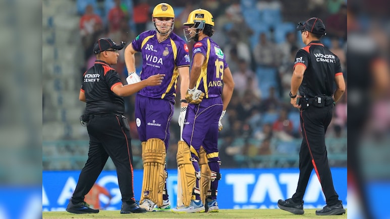 IPL में कौन हुआ था पहली बार 'ऑब्स्ट्रक्टिंग द फील्ड' का शिकार? पूरे खिलाड़ियों की लिस्ट यहां