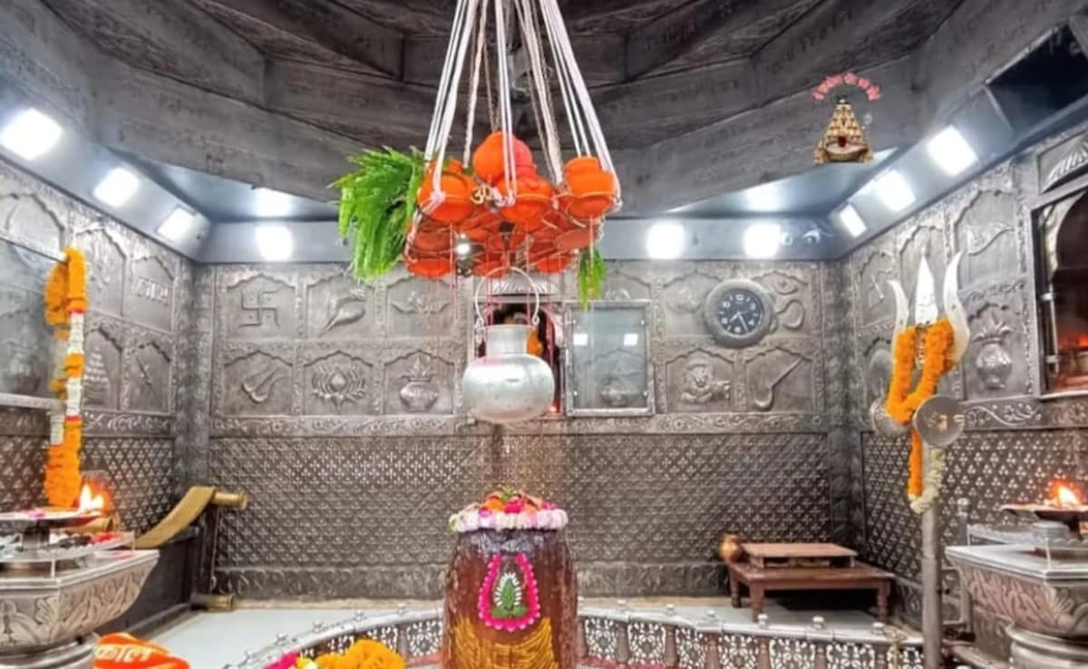 महाकालेश्वर मंदिर में खास परंपरा; बाबा महाकाल का गर्मी से बचाव, 29 जून तक '11 पवित्र नदियों' का जलाभिषेक