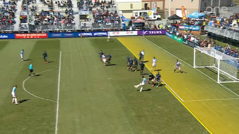 Historic First In Football: Arsene Wenger's 'Daylight' Offside Rule Produces First Professional Goal In Canada Trial &mdash; Watch