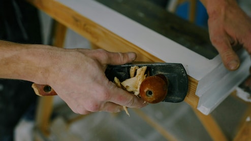 'No Threat From AI': Carpenter Charges Rs 900 For 45 Minutes, Sparks Debate About Blue-Collar Jobs