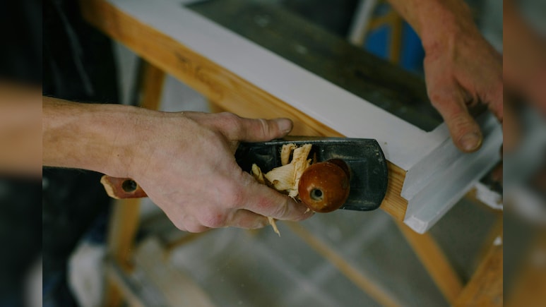 AI का 'बाप' है ये हुनर! कारपेंटर ने 45 मिनट में कमाए 900 रुपये, वायरल पोस्ट ने छेड़ी नई बहस