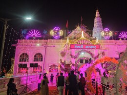 गुना के इस मंदिर में दक्षिणमुखी हनुमान जी की होती है पूजा, खुदाई में निकले थे सोने के सिक्के, संतान प्राप्ति के लिए श्रद्धालु चढ़ाते हैं&nbsp;झूला