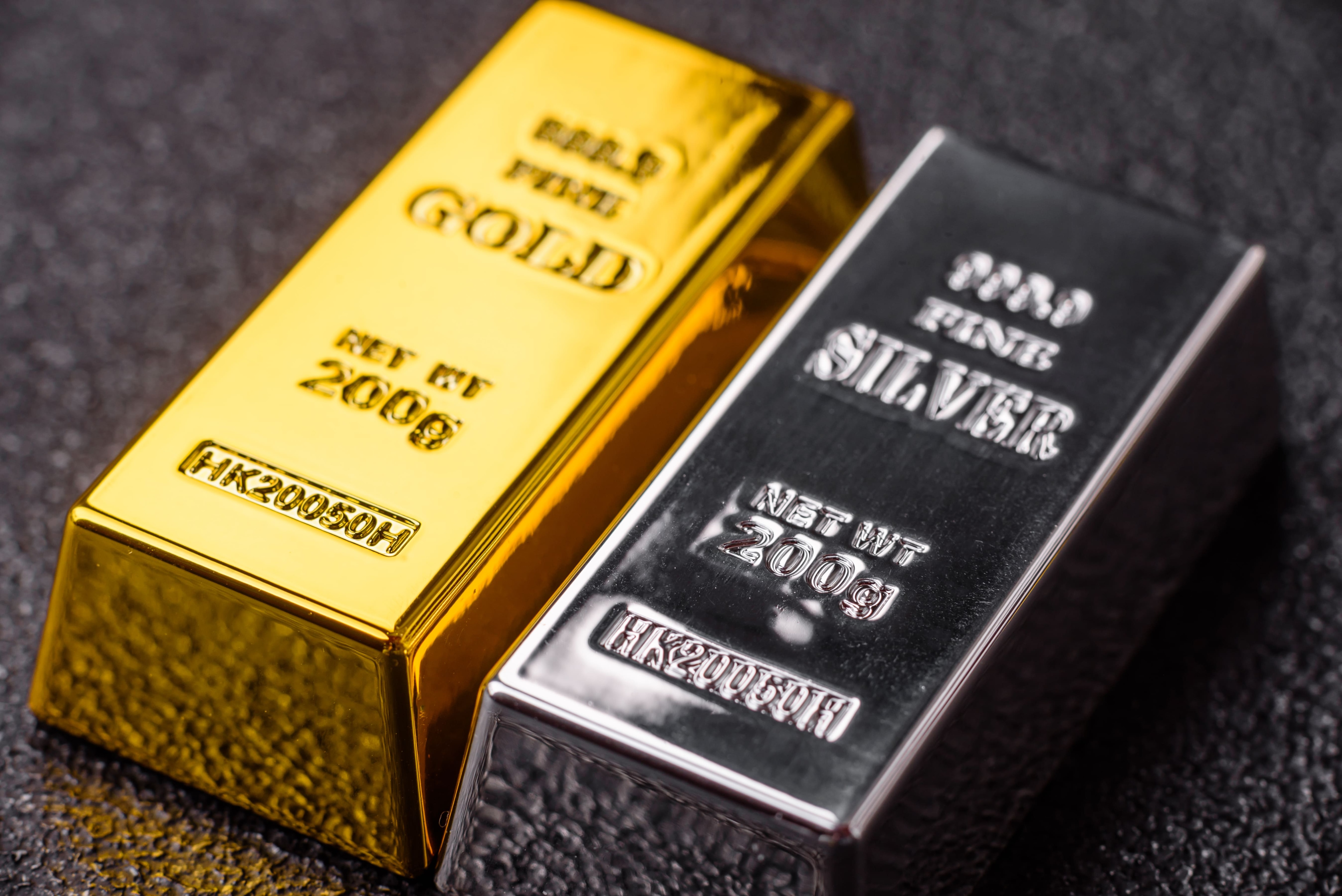 Silver Slumps Nearly 7% To Below $70/Ounce; Gold Tumbles 5% On Fed Pivot Jitters