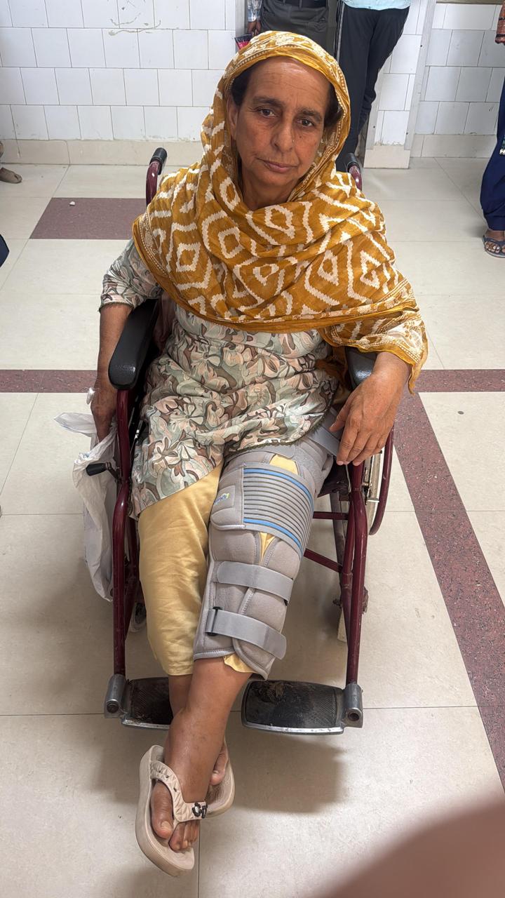 लाभार्थी महिला सुखविंदर कौर ऑपरेशन के बाद 