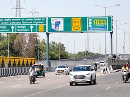 दिल्ली-देहरादून एक्सप्रेसवे सफेद धुएं के गुबार से थर्राया, नाइट्रोजन टैंकर फटने से मची चीख-पुकार!