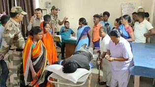 Jharkhand: चतरा में ट्रक ओनर पर अंधाधुंध फायरिंग, गंभीर घायल; छापेमारी में जुटी पुलिस-CISF