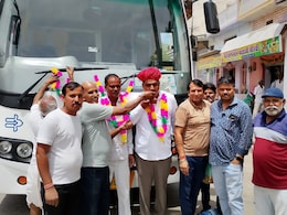 Rajasthan: आजादी के बाद पहली बार गांव में पहुंची रोडवेज बस; खुशी से ढोल-थाली बजाने लोग, इलाके में उत्सव जैसा माहौल