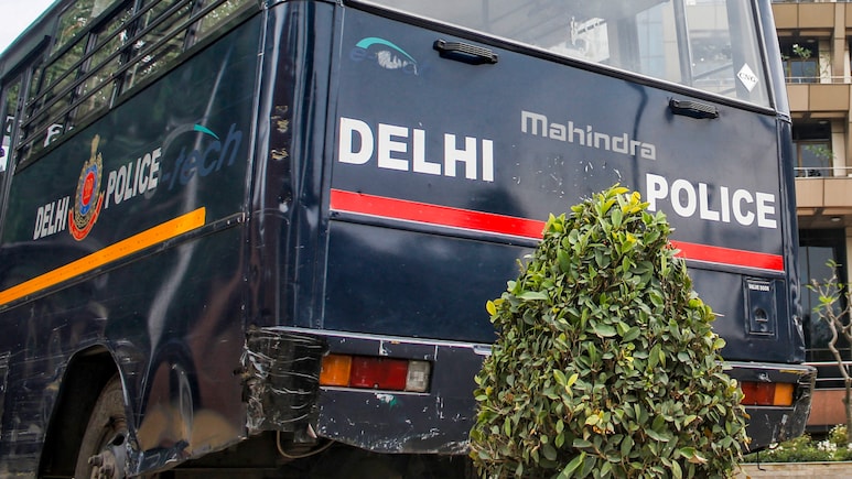 दिल्ली में आतंकी साजिश नाकाम: स्पेशल सेल ने 4 युवकों को दबोचा, बम बनाने का प्लान बेनकाब