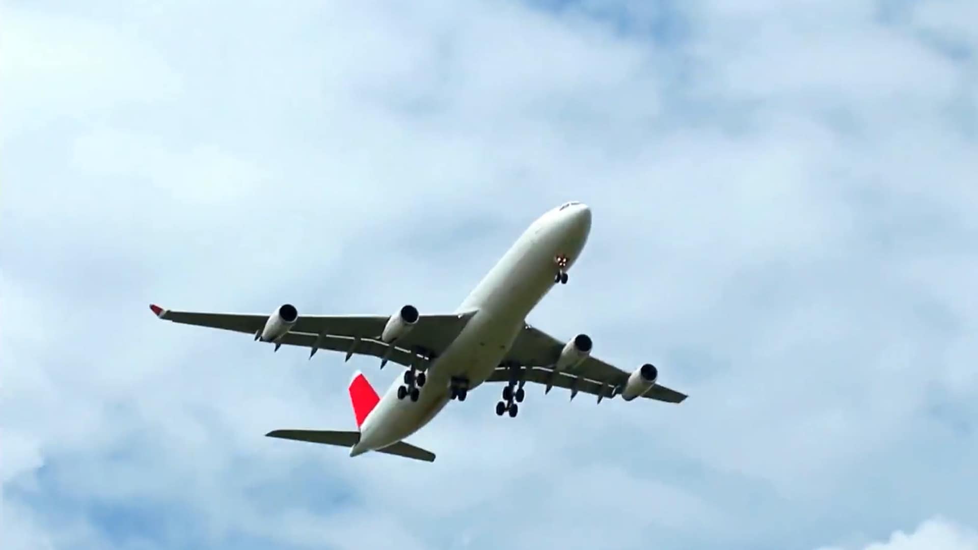 Global Aviation Crisis: Fuel Shortage Hits Europe, Flights Cancelled & Fares Surge