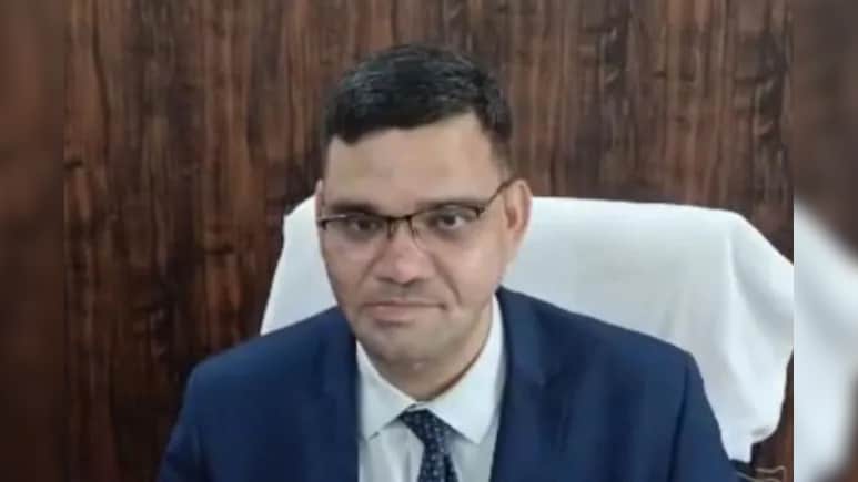 IAS से PCS वापस जाना चाहते हैं रिंकू राही: क्या कोई अफसर खुद मांग सकता है अपना डिमोशन? जानें क्या है नियम