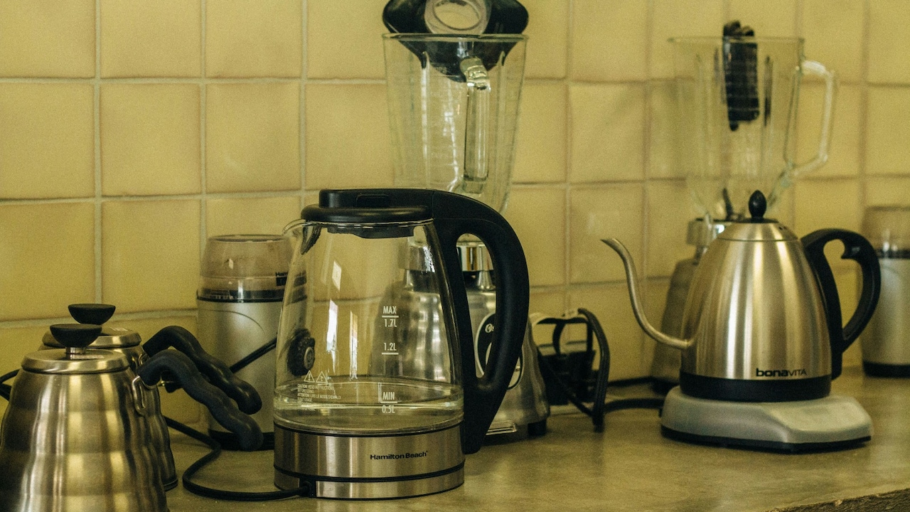 10 Things To Check Before Buying An Electric Kettle For Daily Tea Use