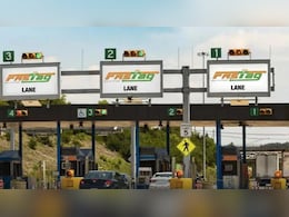 FASTag New Rules: अब टोल पर नहीं चलेगी चालाकी, गलत गाड़ी नंबर पर NHAI कर सकता है ब्लैकलिस्ट