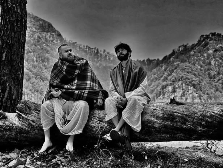 कौन हैं सुबोध भावे, पर्दे पर निभाने जा रहे नीम करोली बाबा का किरदार, फर्स्ट लुक देख फैन बोले- निःशब्द कर दिया