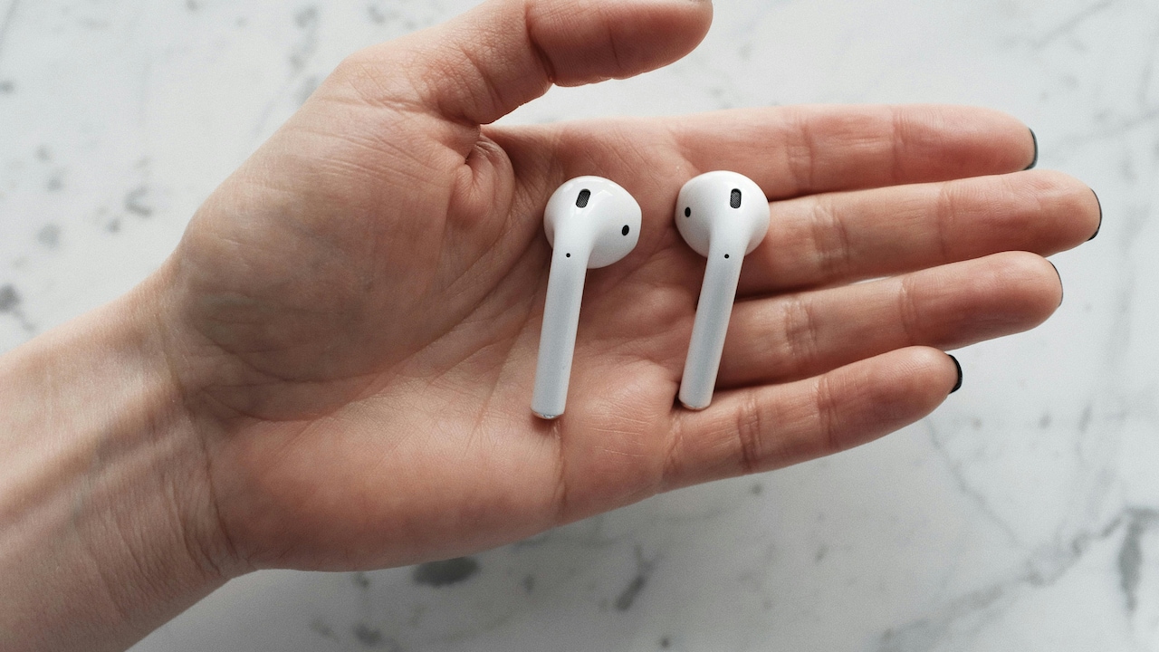 Best 7 Premium Bluetooth Earbuds With ANC That Balance Budget And Daily Performance