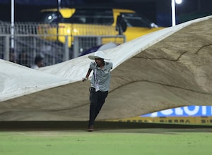 Kolkata Knight Riders vs Punjab Kings LIVE Score, IPL 2026: Worrying Update Amid Rain Delay, Cut-Off Time For 5-Over Game Revealed