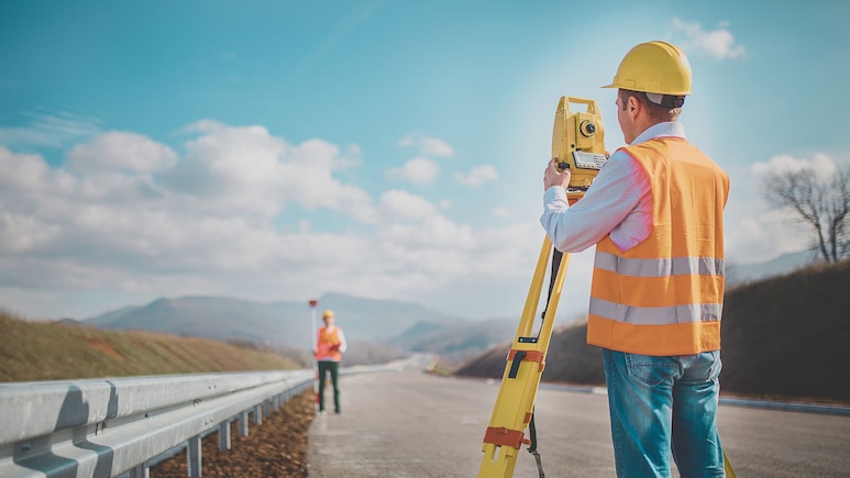 Land Partition: शेतकऱ्यांसाठी ऐतिहासिक निर्णय! फक्त 100 रुपयात जमिनीची वाटणी; कसा कराल अर्ज?