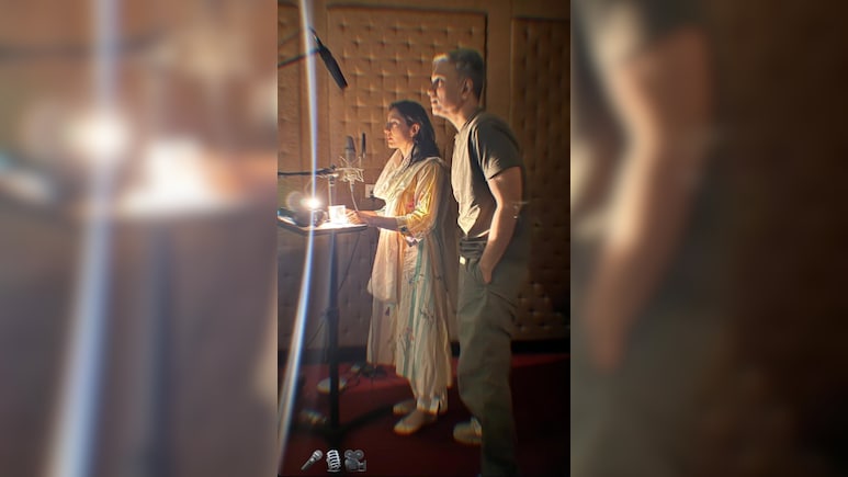 सारा अली खान ने डबिंग स्टूडियो से झलक की शेयर, नए प्रोजेक्ट को लेकर बढ़ी चर्चा