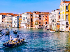 Which City Is Known As The City Of Canals?