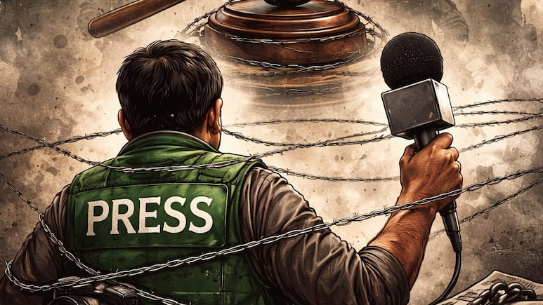 'Unprecedented': Pakistani Journalists Flag Shrinking Space For Independent Media