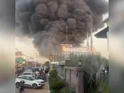 Massive Fire Rips Through Lucknow Slum Cluster, Thick Smoke Seen Miles Away