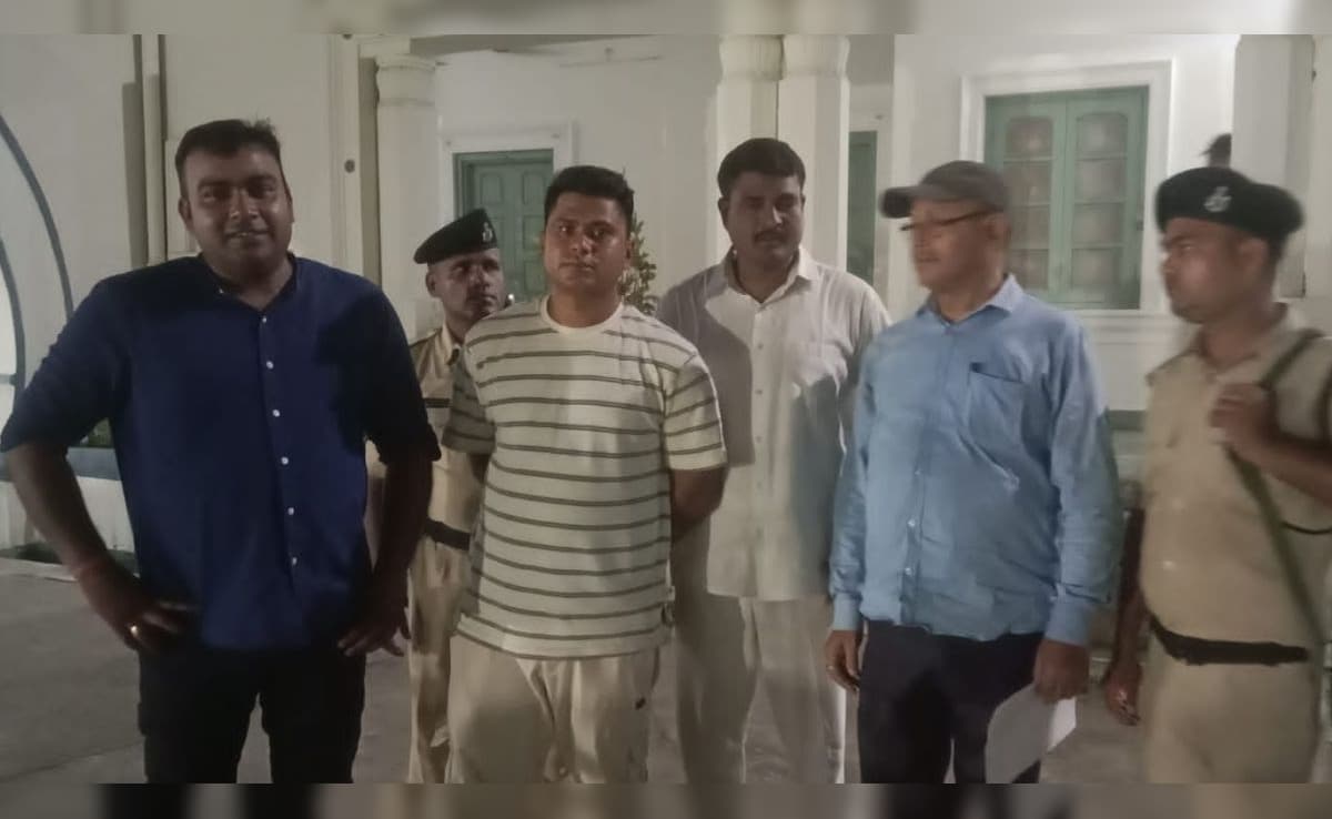 नालंदा में 90000 रुपये की रिश्वत लेते दरोगा गिरफ्तार, 50 हजार DSP को देने की हुई थी बात