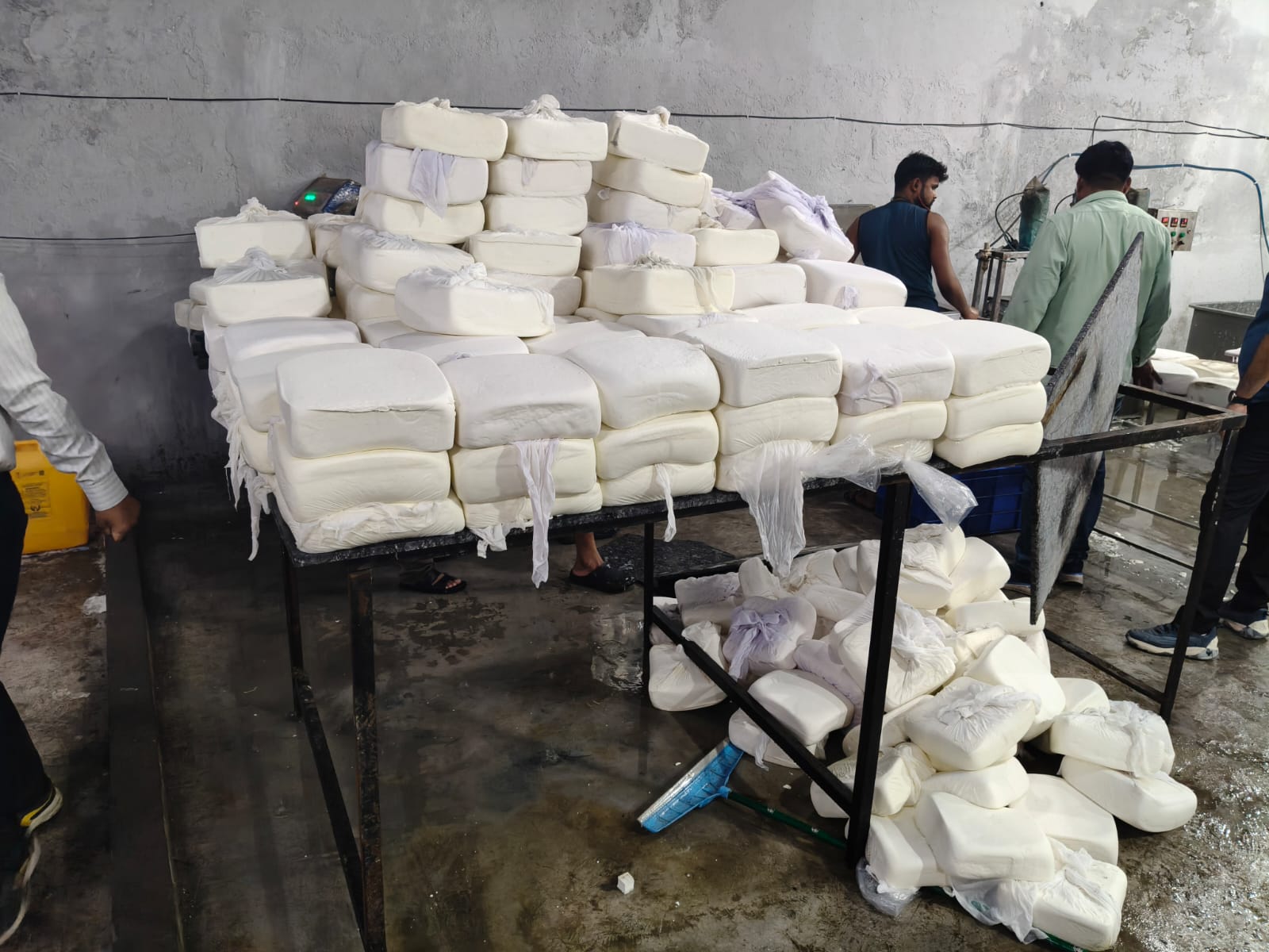 1400 Kg Fake Paneer Made With Chemicals, Rs 28 Lakh Goods Seized In Surat