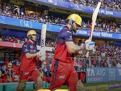 MI vs RCB Live Score, IPL 2026: Phil Salt Slams Fifty After Hat-Trick Of 6s, Virat Kohli Solid vs Mumbai Indians