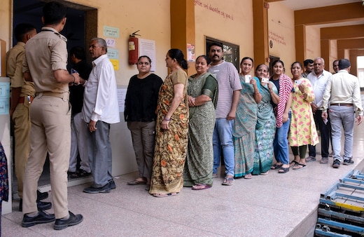 Gujarat Election 2026 Result LIVE: गुजरात निकाय चुनाव के वोटों की गिनती शुरू, 25000 से ज्यादा उम्मीदवारों की किस्मत का होगा फैसला