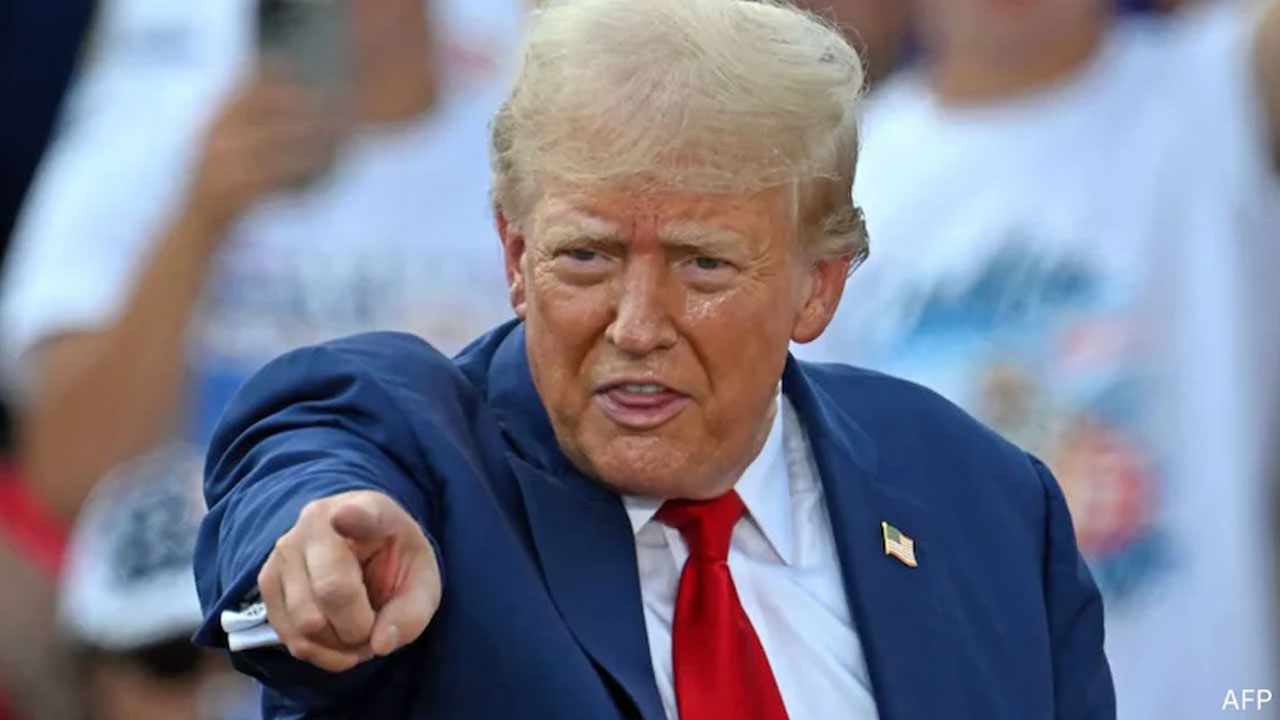 "We're In War": Trump Says Downing Of US Aircraft Won't Affect Iran Talks