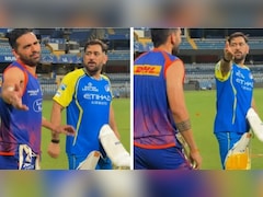 Video: भगाओ  इसे...'कैमरामैन लेकर धोनी के पैर छूने पहुंचे दीपक चहर, माही ने लगा दी फटकार