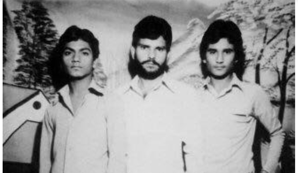 ना चेहरा, ना पर्सनालिटी, फिर भी बना सिनेमा का धुरंधर, कभी था चौकीदार आज है 200 करोड़ का मालिक