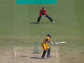 Babar Azam Gets Hit By Nasty Bouncer From Ubaid Shah In Pakistan Super League, Sits Down On Ground. Watch