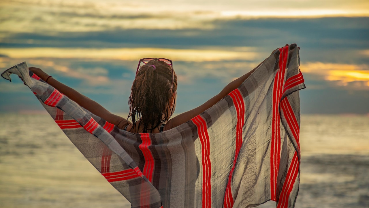 Are Scarves Practical In Changing Weather Or Just A Style Trend? Are Scarves Practical In Changing Weather Or Just A Style Trend?