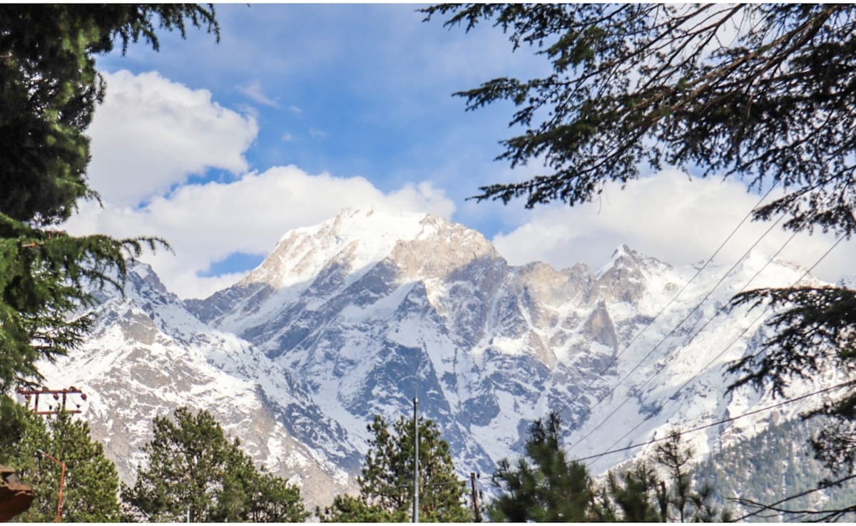 Himachal Weather: तपती गर्मी के बीच राहत की खबर, हिमाचल के 5 जिलों में बारिश और बिजली गिरने का 'येलो अलर्ट' जारी
