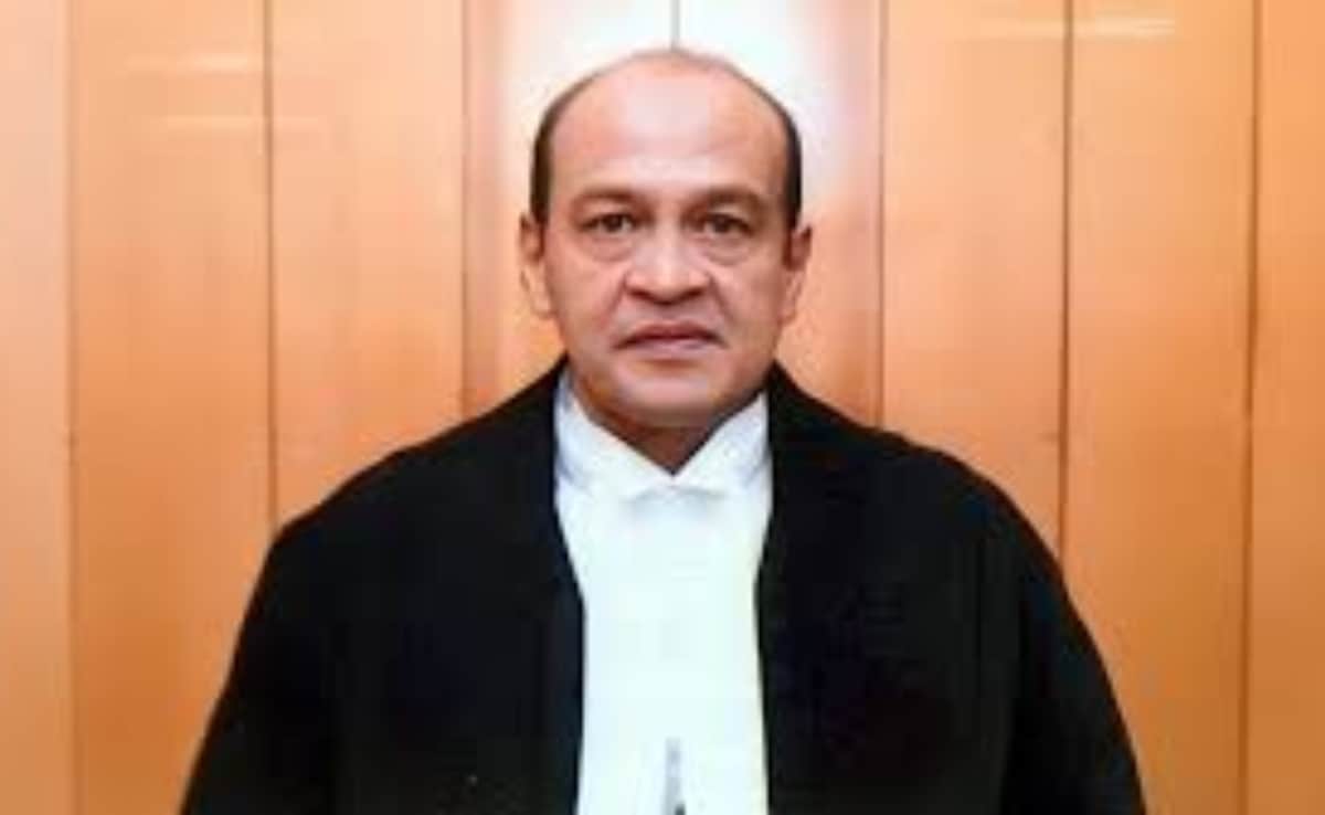 Probe Panel Submits Reports To Lok Sabha Speaker In Judge Cash Recovery Case
