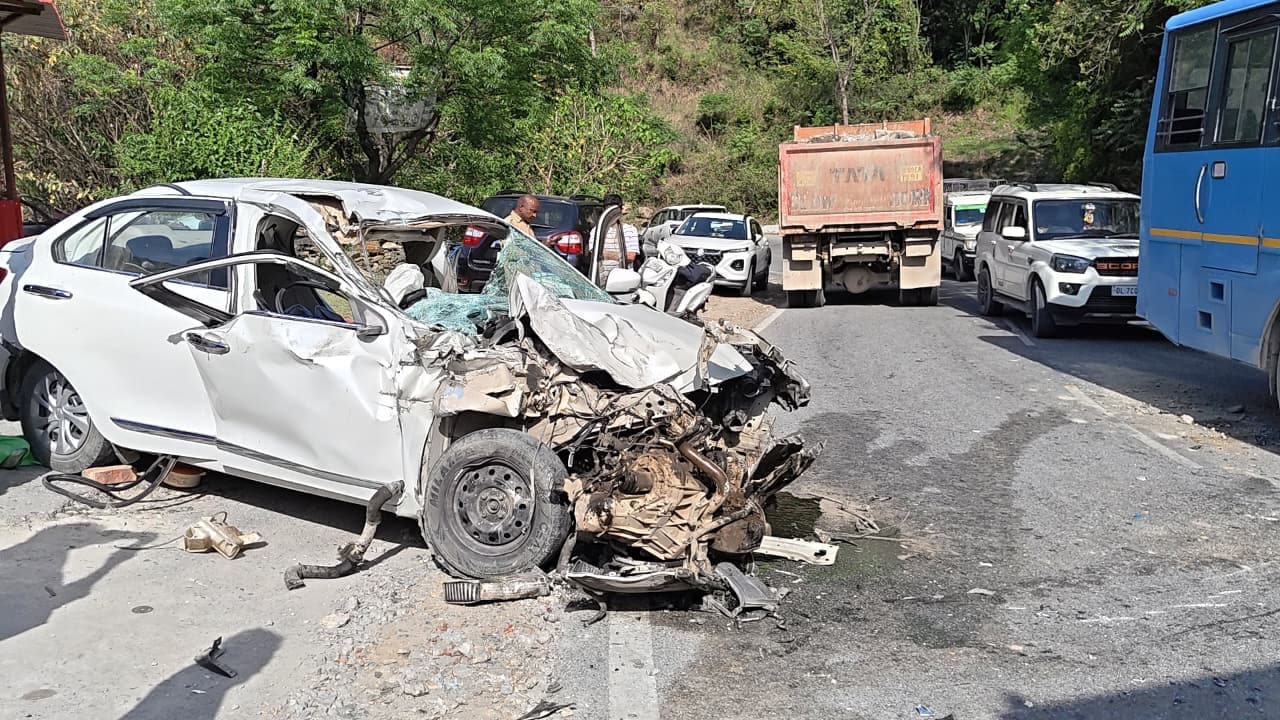 Tehri Road Accident Car Collides with Uttarakhand Roadways Bus CCTV Footage Viral