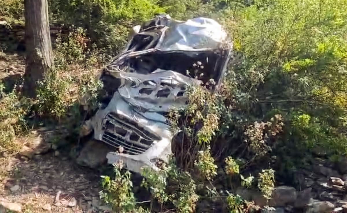 8 Killed, 2 Injured As Vehicle Falls Into Gorge In Uttarakhand's Chamba