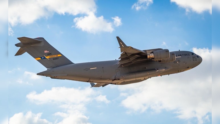 आर्मी टैंक, बख्तरबंद वाहन तक ले जाने में सक्षम... वेंस से पहले पाकिस्तान पहुंचे US एयरफोर्स के विमान की खासियतें