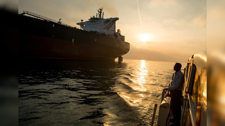 Iran's Unused Oil Storage Shrinks to 22 Days or Less, Kpler Says