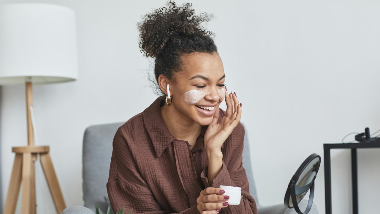 Top hyaluronic acid skincare picks that help keep dry skin